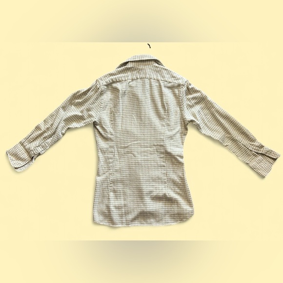 Suitsupply Italian Cotton Button-Up Shirt | Albini Fabric | Neck 16 - Picture 2 of 5